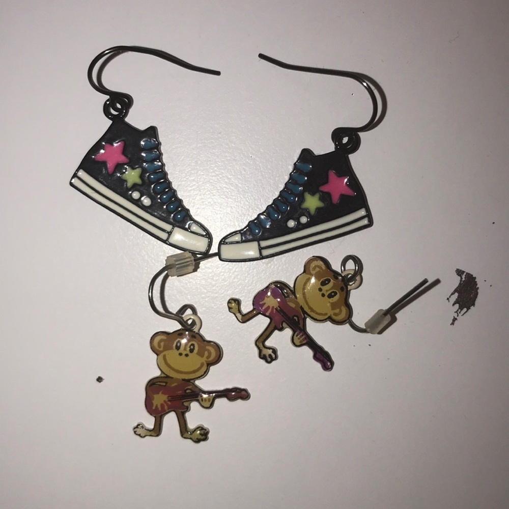 Kid earrings